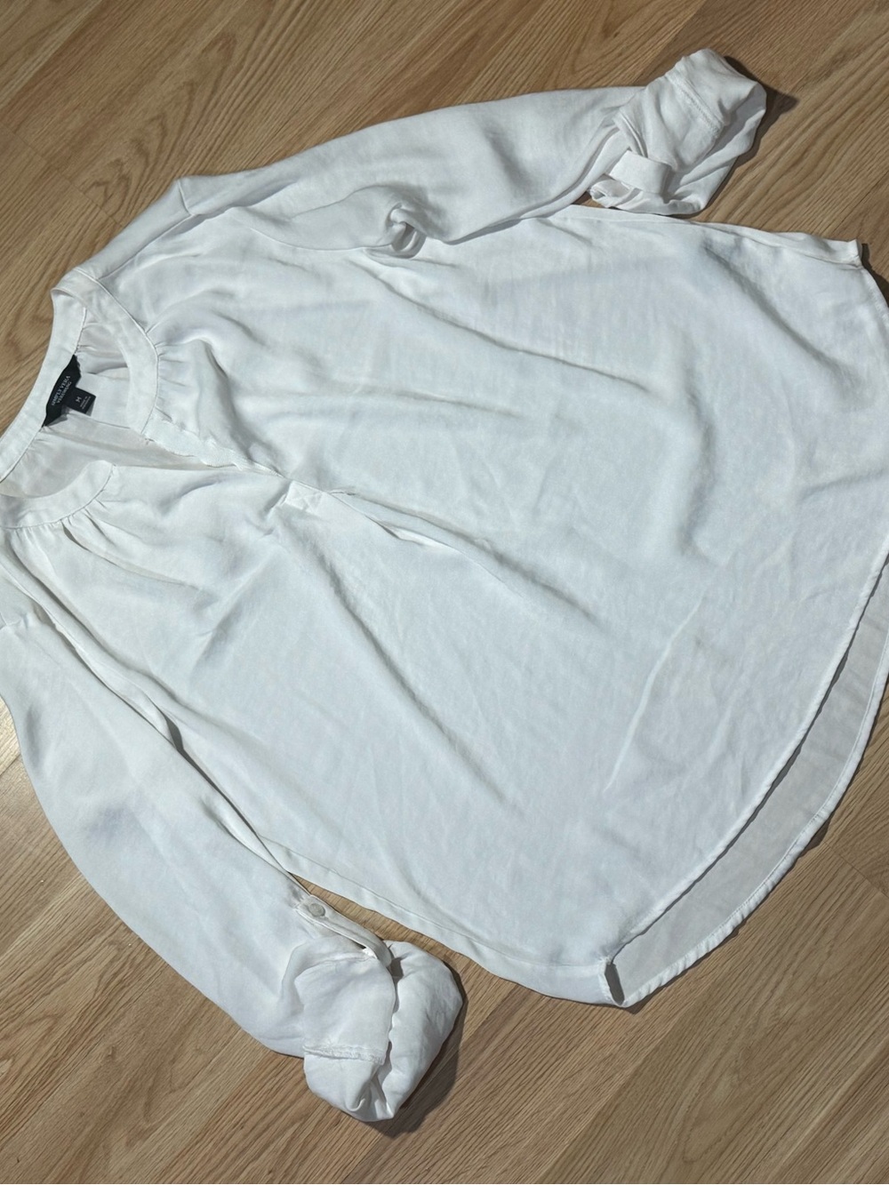 Simply Vera Vera Wang | White Roll-Sleeve V-neck Blouse